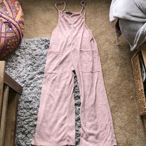 Baby pink jumpsuit with pockets